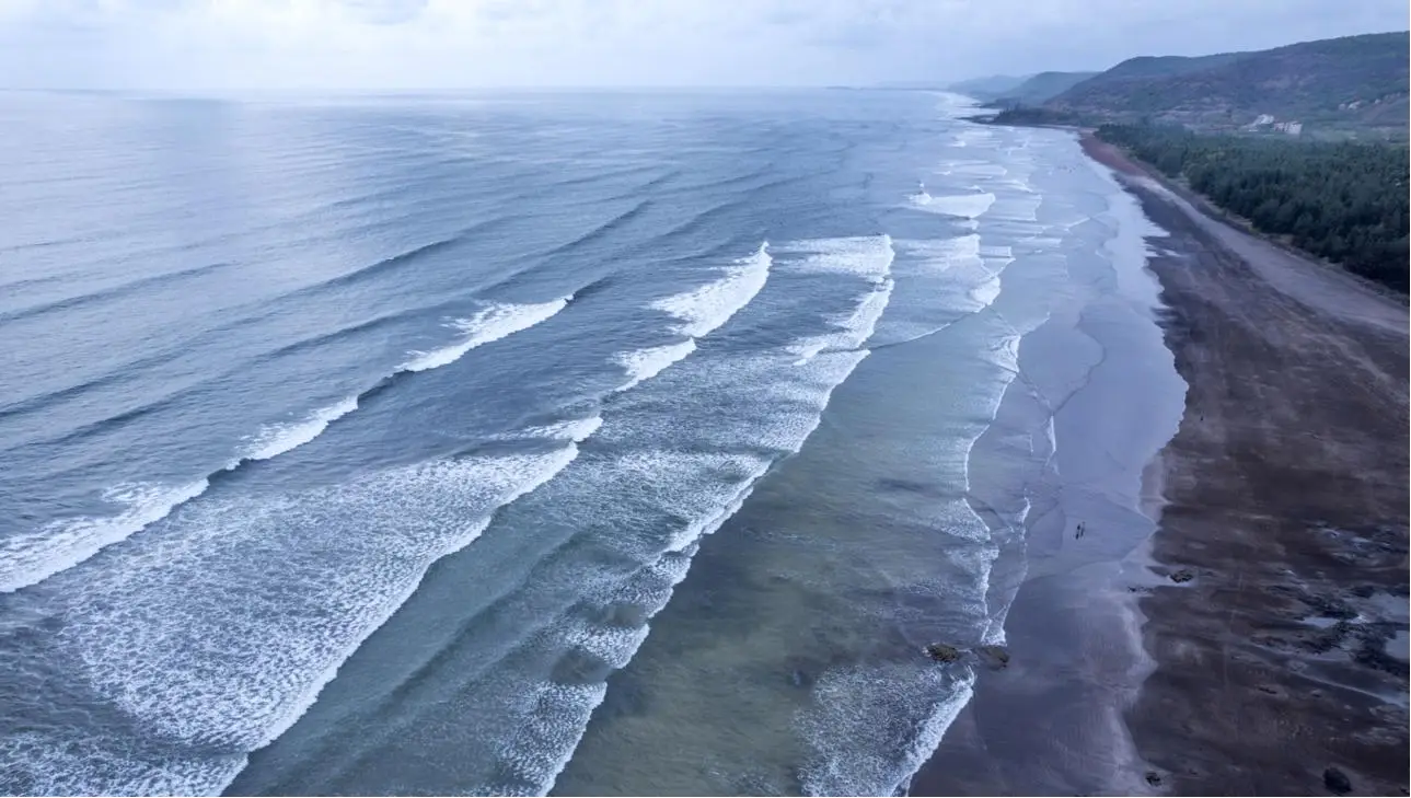 Ladghar Beach